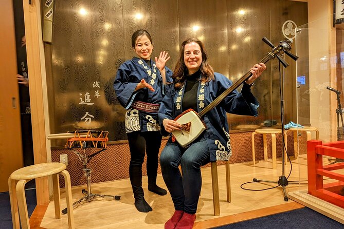 Tsugaru shamisen performance over traditional dinner - Hozomon and Senso-ji Temple