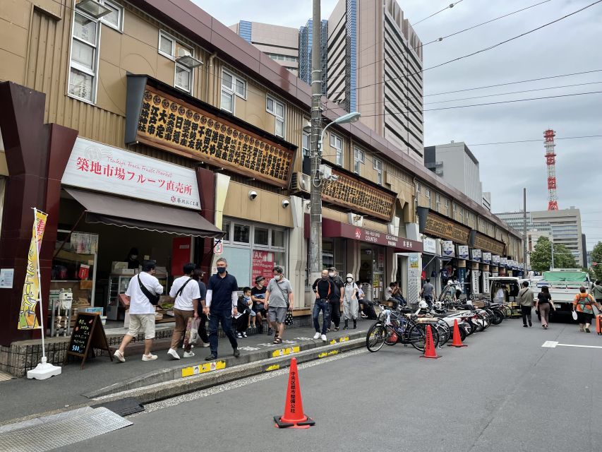 Tsukiji: Outer Market Walking Tour & Sake Tasting Experience - Why the market can feel crowded