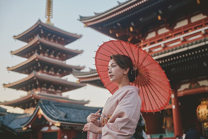 Video + Photo Tour in Tokyo - Omoide Yokocho changes the mood