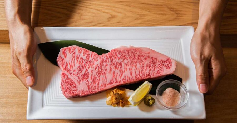 Wagyu & Sake 8 Course Tasting Dinner in Shinjuku - What the 150-minute dinner is really about