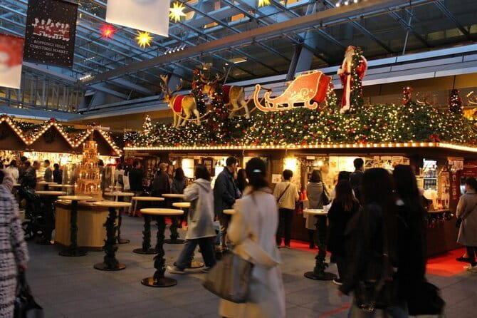 Walk Tokyo's Streets with Tokyo Midtown Tour - Why this Roppongi walk works well at Christmas