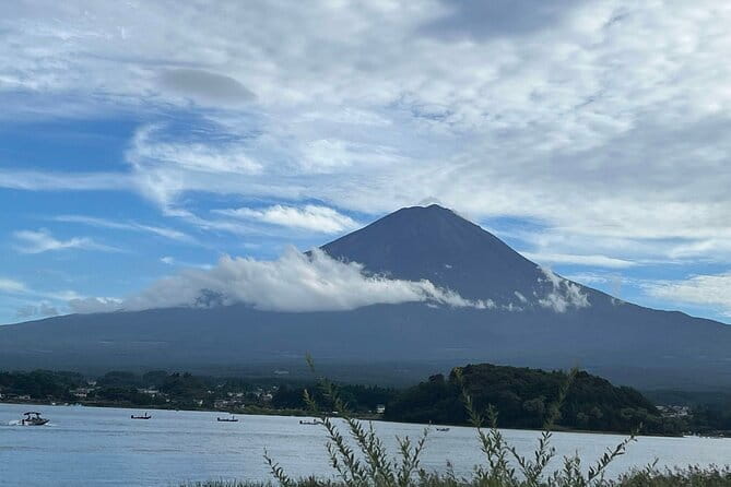 Wonderful Peaks & Peace: Mt. Fuji, Fuji Stupa & Hakone Tour - Mt. Fuji 5th Station, the high opening act